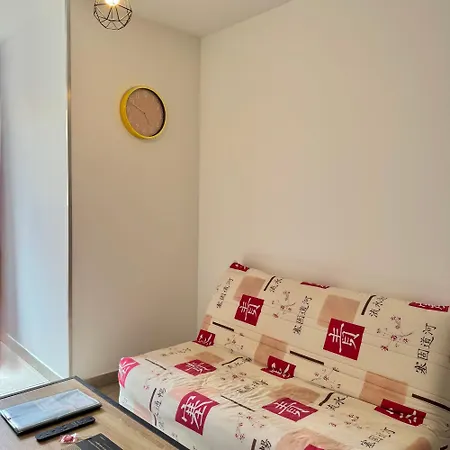 3 Personnes * Риом